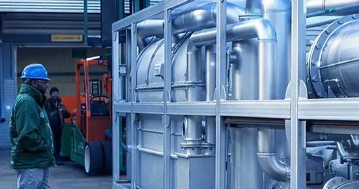 How UK Factory is Turning Plastic Waste Into SAF