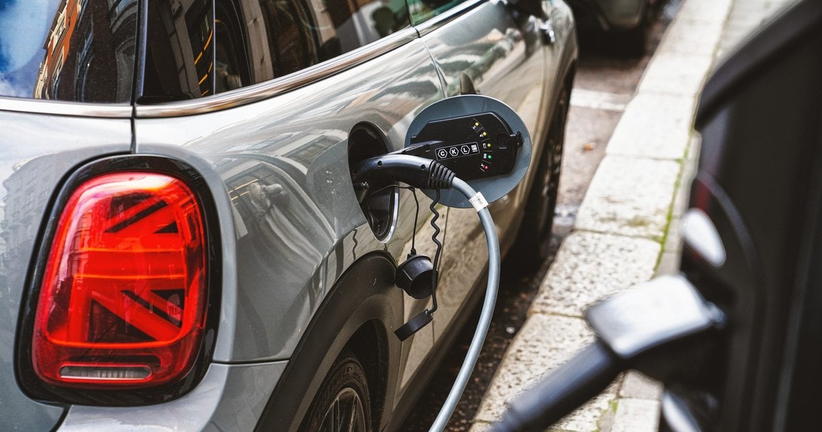 Why EV Manufacturing is Moving Away from Chinese Rare Earths