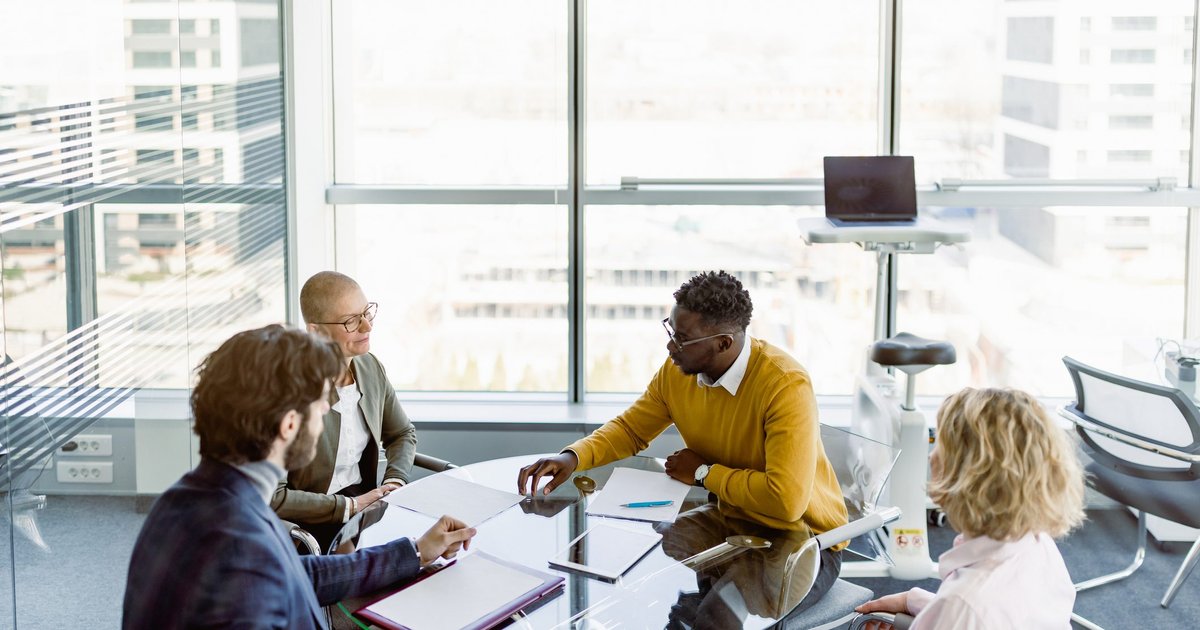 Gartner: Will AI Transform Entry-Level Supply Chain Jobs?