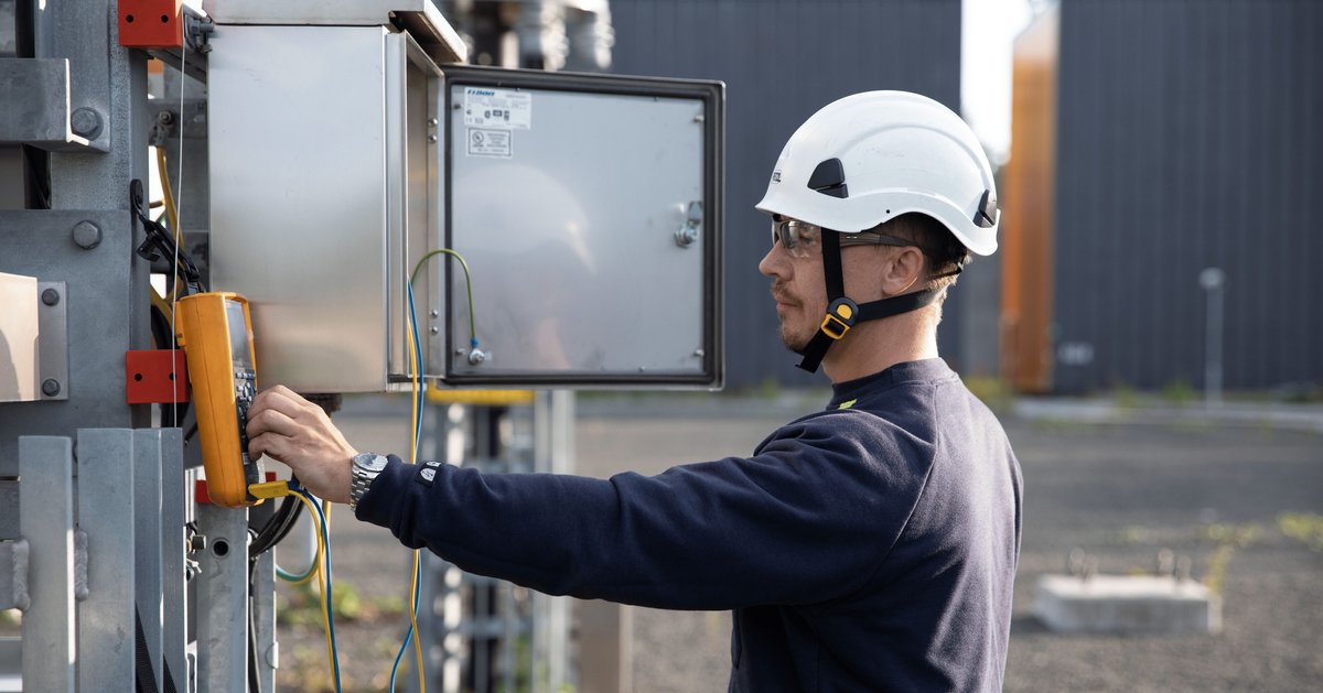 Vattenfall Design Engineer Vattenfall Backs Manufacturing With Smarter Power Solutions ...