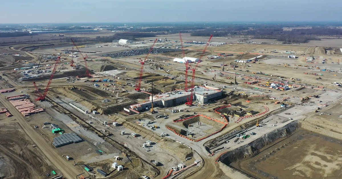 How are Data Centres Supporting Local Construction Workers?