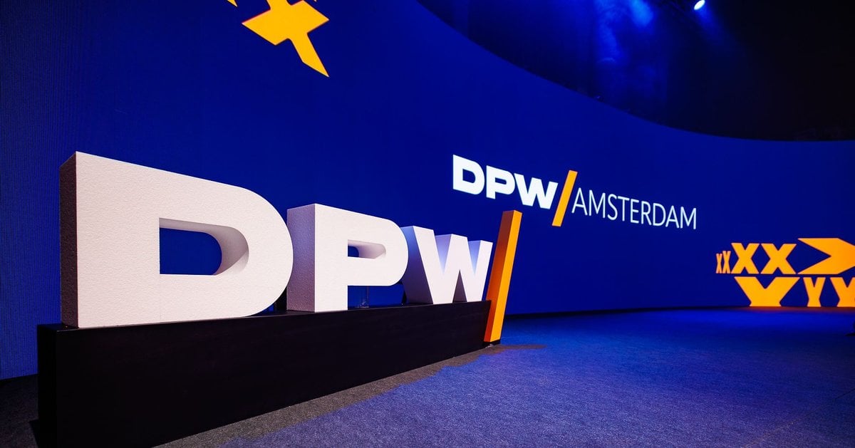 Who's speaking at DPW Amsterdam?