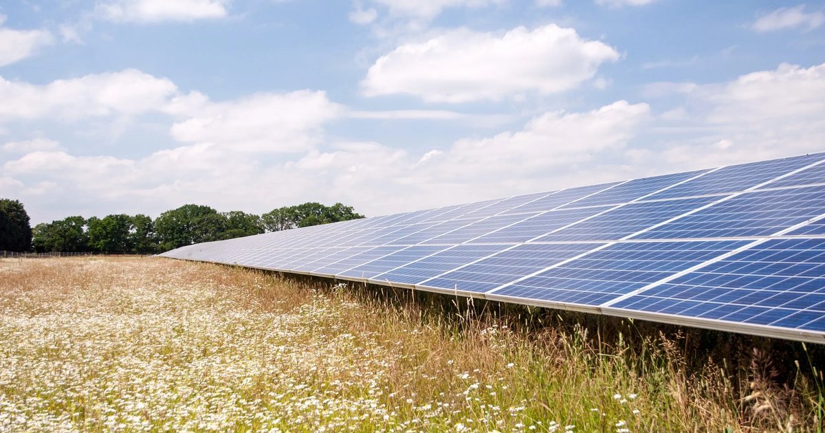 Lloyds’ Solar Deals Mark Step in Renewable Energy Future | Energy Magazine