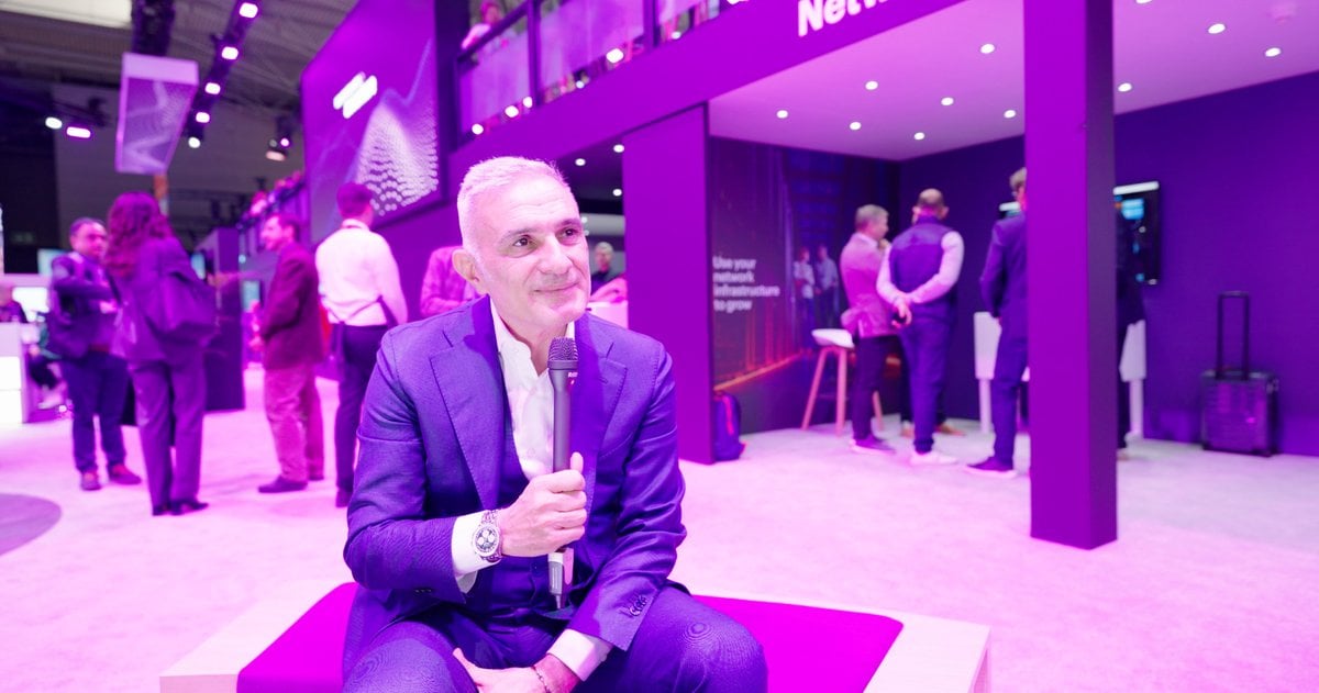 MWC25 Accenture AI Telco Transformation