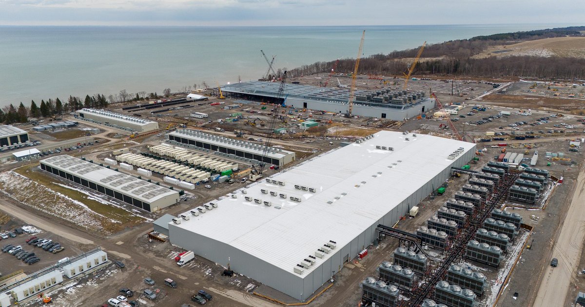 Inside TeraWulf’s US$290m AI Data Centre Deal with Schneider