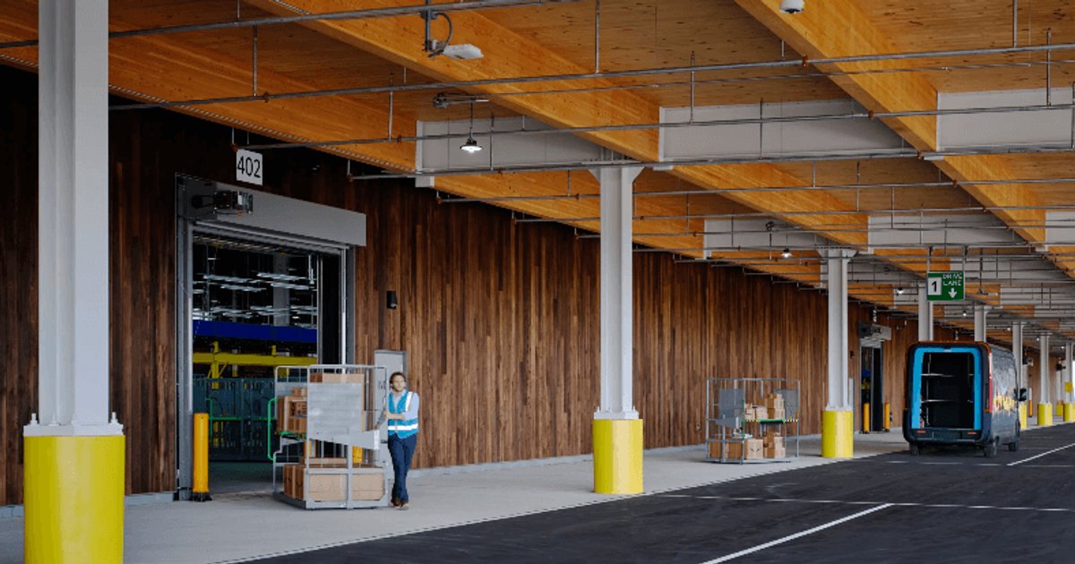 Inside Amazon's Sustainable Delivery Station Warehouse | Construction ...