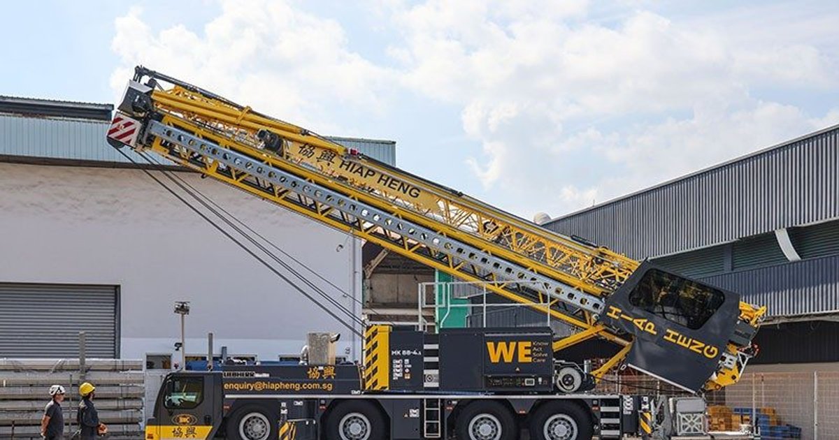 Why Hiap Heng Chose Liebherr's MK 88-4.1E mobile crane