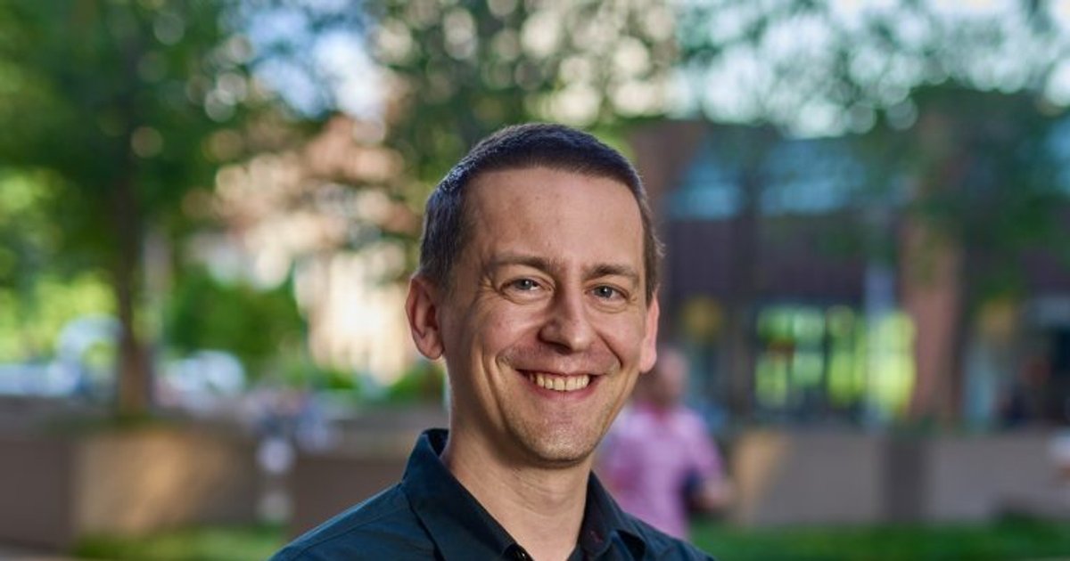 Cover image for Nobel Laureate John Jumper Departs Google DeepMind for Anthropic