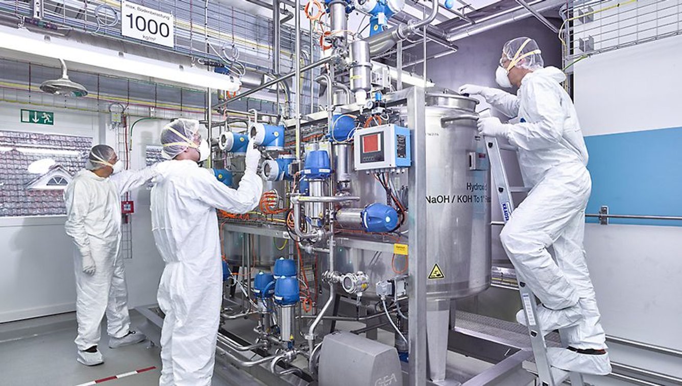 Top 10: Largest Factories In Industry Verticals | Manufacturing Digital