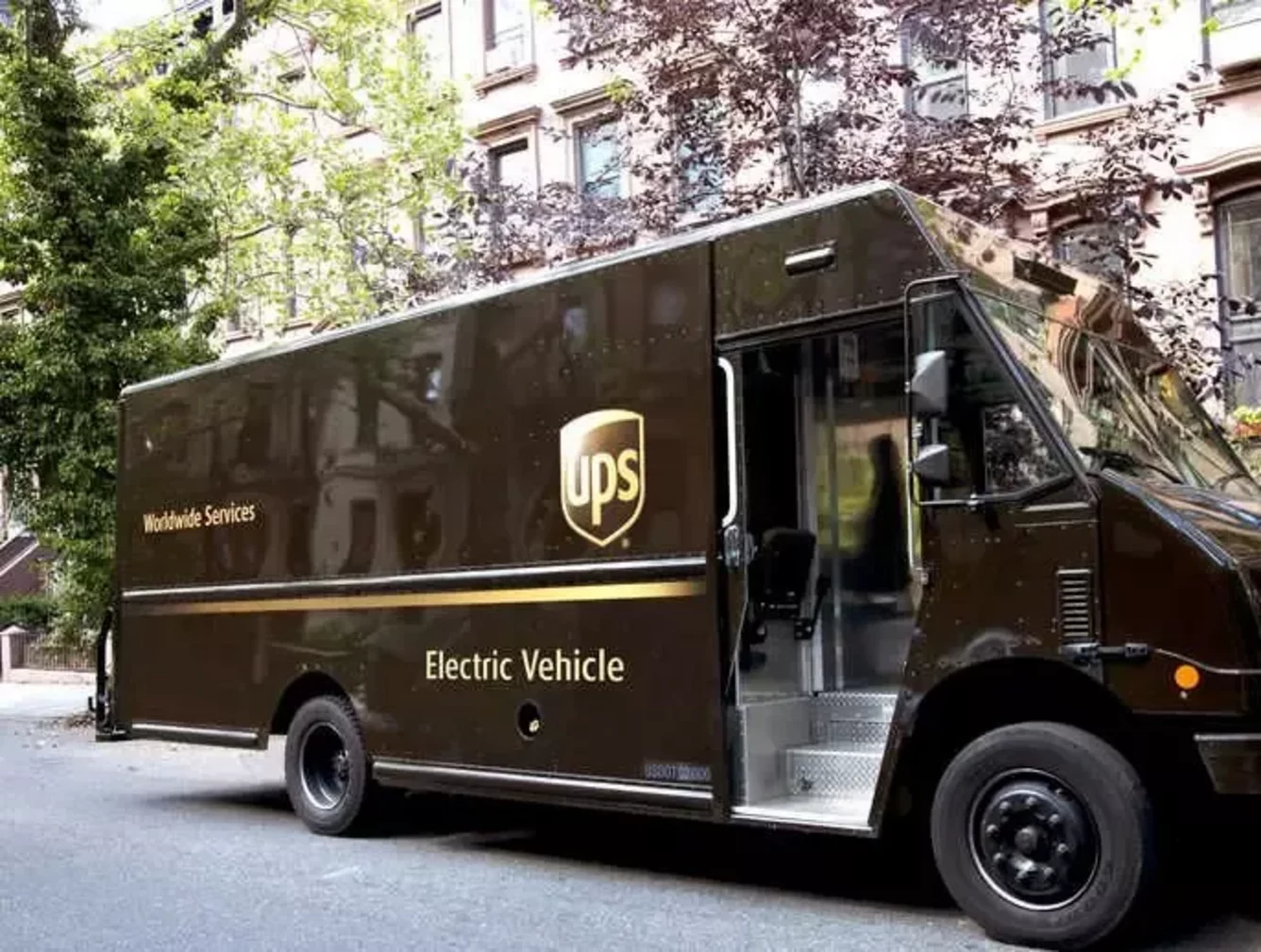 new ups electric trucks