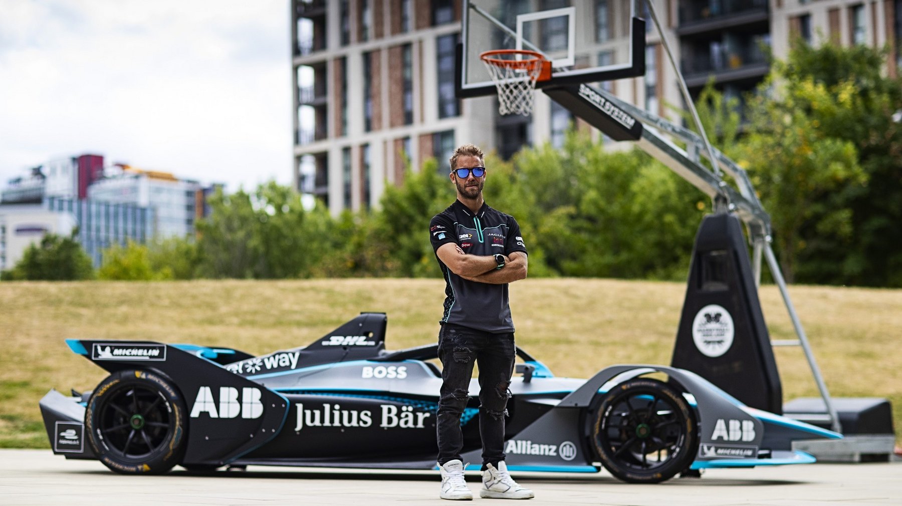 Formula E prepares for sustainable motor racing in London ...