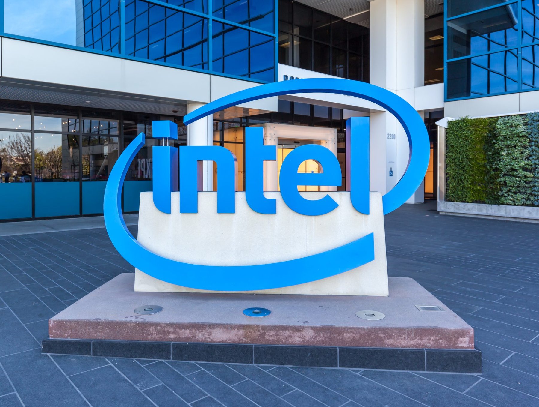 Intel Pledges to Reach Net-Zero in Global Operations by 2040, Data Center  Knowledge