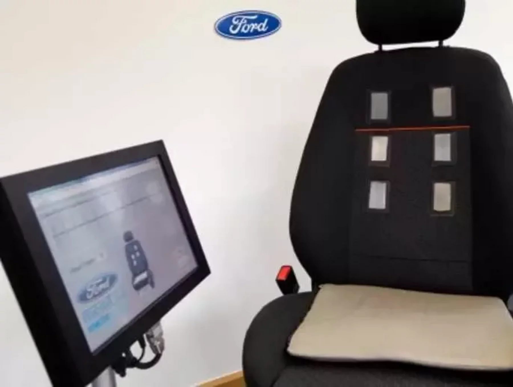 EKG-Fahrersitz von Ford: Das Auto misst den Herzschlag - DER