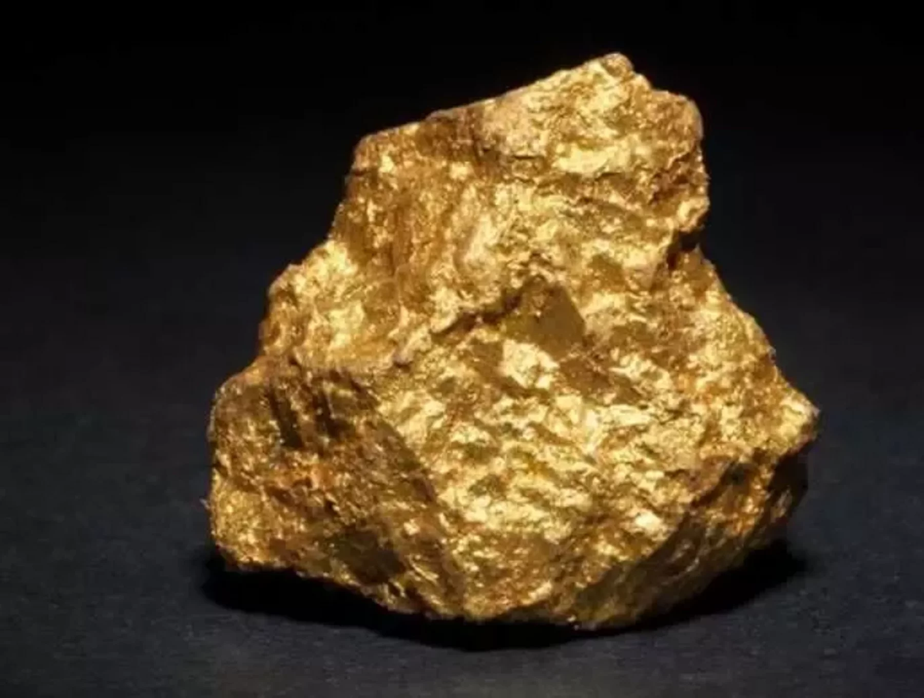 17-Pound Gold Nugget Discovered by Chinese Herdsman | Mining Digital