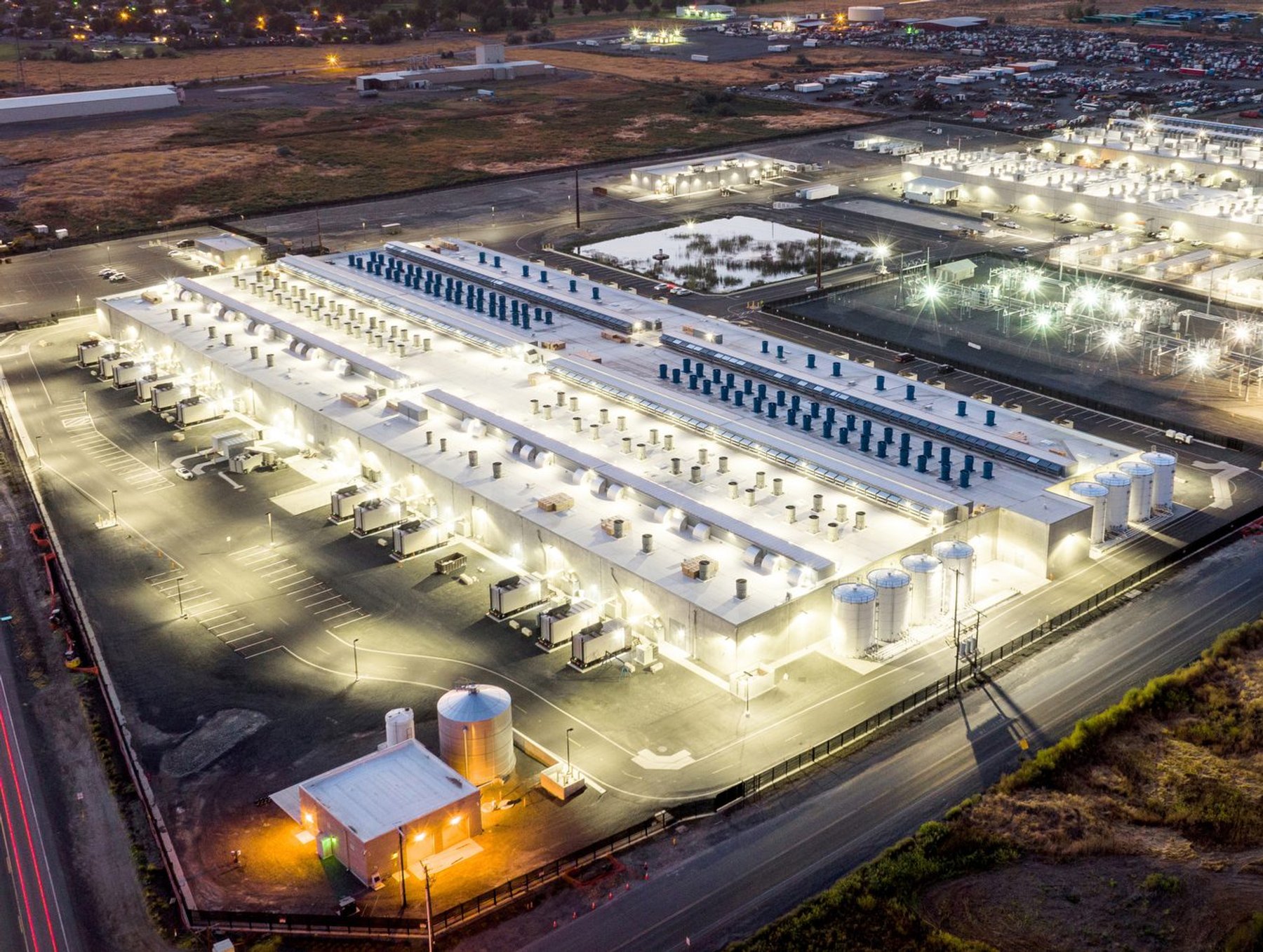 The Hyperscale Revolution Reshaping Data Centre Architecture Data 