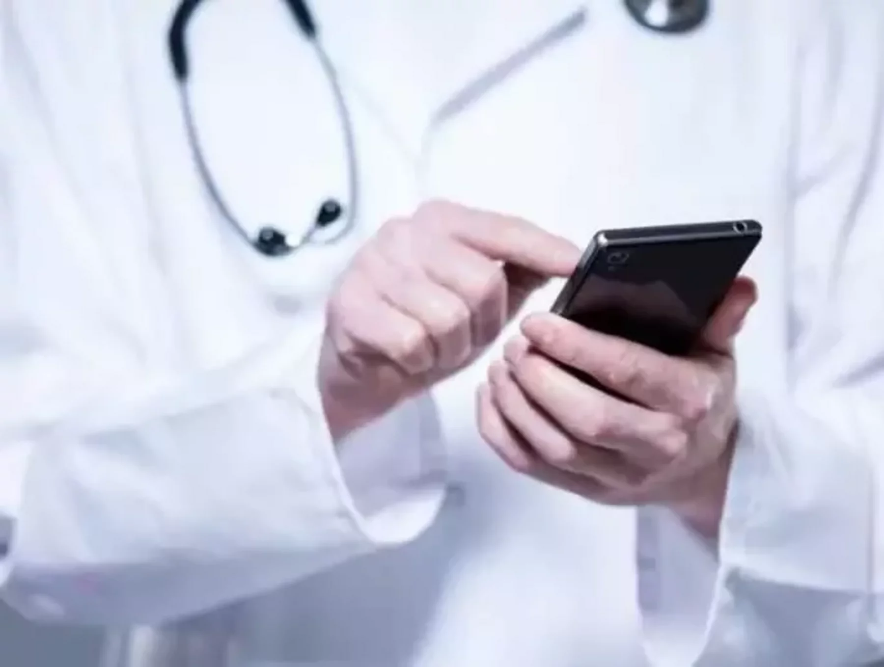 Can medical smartphone apps replace your doctor?
