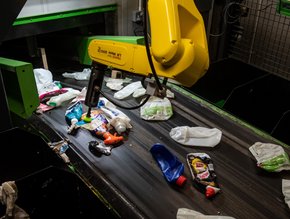 Tetra Pak Invests US$1.8m in AI Waste Sorting: Explained