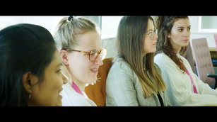 Embedding Quality in a Changing Environment