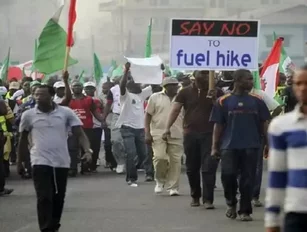 Nigerians Threaten Shutdown of All Oil Production