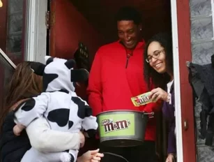 [VIDEO] Watch M-and-Ms Crispy and Scotty Pippen Deliver a Halloween Surprise