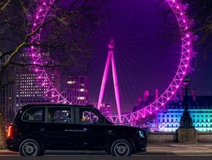 London reaches 5,000 electric TX taxi sales
