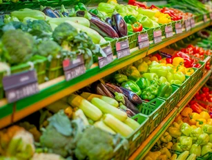 FDA wants to name retailers during food recalls to promote food safety in supply chain