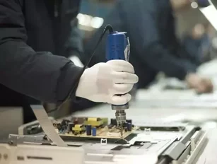 Canada's manufacturing sales rebound in June