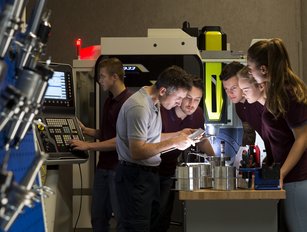 Manufacturing industry workforce skills revolution