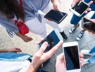 Apple’s mobile market share slipped almost 8% in October 2017