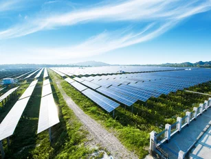 Eon's renewable energy earnings up 15%