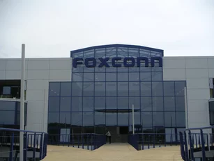 Foxconn confirms $10 billion investment in Wisconsin LCD plant