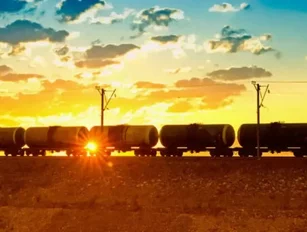 Oil by Rail Eases Logistical Bottlenecks