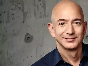 Amazon CEO Jeff Bezos to “transition” to new role