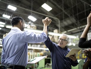 How to overcome language barriers in manufacturing factories