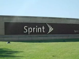 Sprint reports positively on all three customer segments for Q1