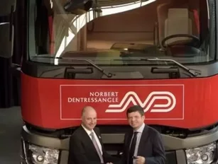 Norbert Dentressangle receives first batch of 530 Renault trucks