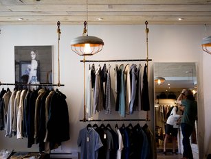 UK retailers cut £7.1bn in unethical supplier contracts
