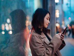 How well do telecom customers understand the benefits of 5G?