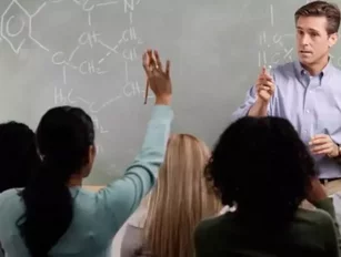 Missouri State, Florida Atlantic Outsource Teaching