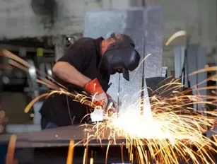 Canada&#039;s Manufacturing Industry Sees 0.4% Sales Decline