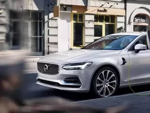 Volvo Cars calls on automotive industry to standardise car charging