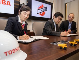 Bechtel ties up with Toshiba on Poland's first nuclear plant