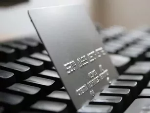 Attracting and keeping online shoppers in Africa