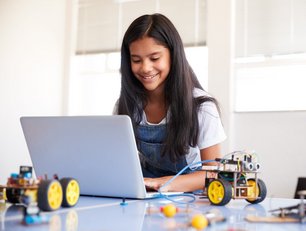 FacePhi launches “I want to be an Engineer” programme