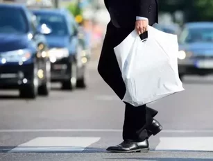 Montreal bans single-use shopping bags starting in 2018