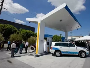 First Pipe-fed Hydrogen Fueling Station