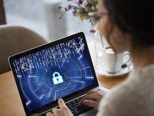 How can businesses deal with cyber risks?