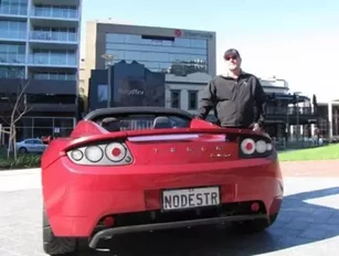 Tesla Motors: First electric Roadster to Australia