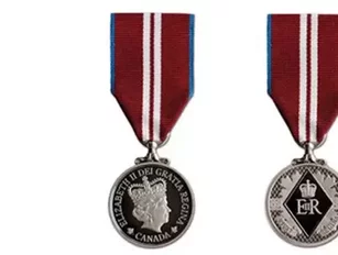 Sixty Canadians Awarded Queen&#039;s Diamond Jubilee Medal
