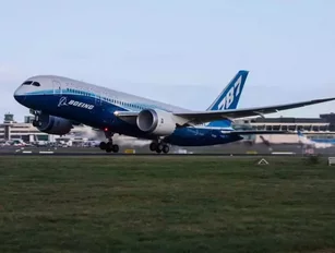 Boeing signs deal with TAL to manufacturer beams for Dreamliners